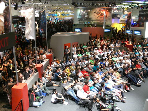 DOTA 2 - GamesCom 2011: Итоги турнира, награждение и фото отчет